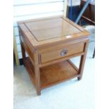 SIDE TABLE WITH DRAWER