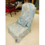 NURSING CHAIR IN ORIENTAL FABRIC