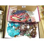 QUANTITY OF COSTUME JEWELLERY