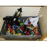 CRATE OF TOYS INCLUDING DIE CAST & TIN PLATE
