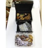 JEWELLERY BOX & QUANTITY OF COSTUME JEWELLERY