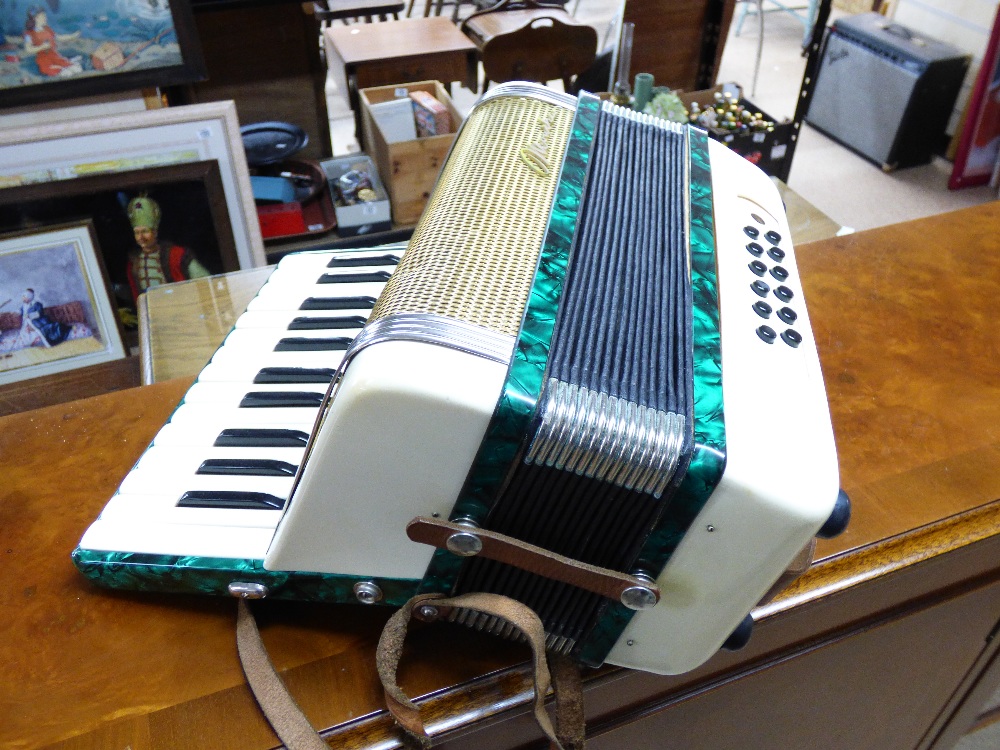 CASED GERMAN ACCORDION