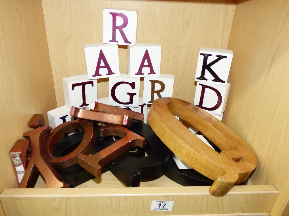 QUANTITY OF WOODEN ALPHABET/LETTERING ORNAMENTS