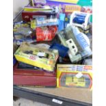 QUANTITY OF BOXED DIE CAST VEHICLES, INCLUDING CORGI & CARTERS SHOWMAN