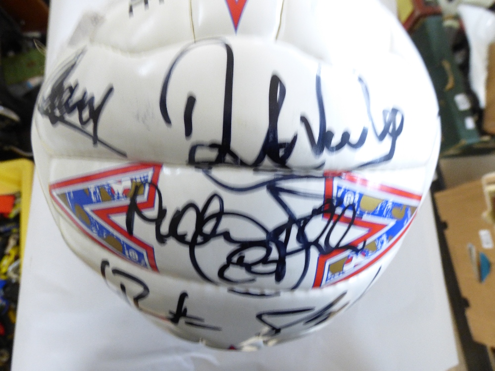 SIGNED CRYSTAL PALACE FOOTBALL & LARGE ENGLAND LION TEDDY - Image 3 of 5