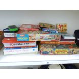 QUANTITY OF VINTAGE GAMES & PUZZLES