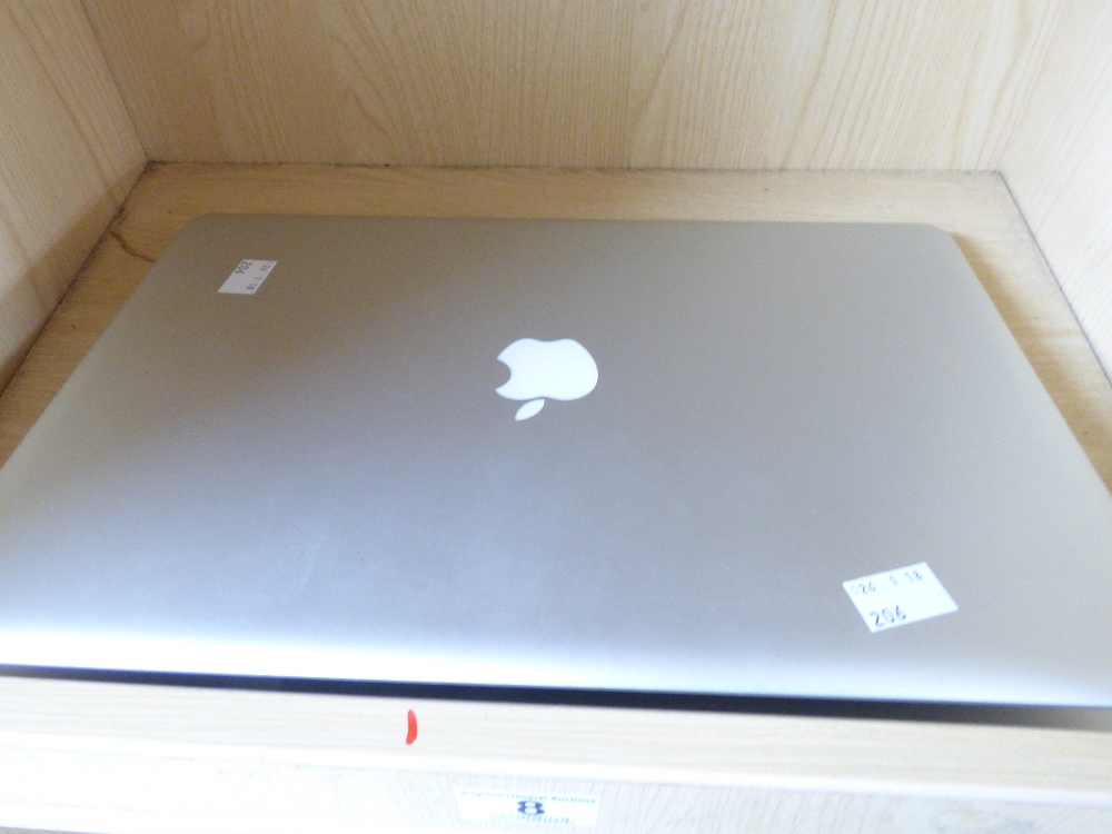 MAC BOOK PRO (UNTESTED) - Image 2 of 2