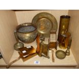 QUANTITY OF VINTAGE BRASS ITEMS INCLUDING TRENCH ART