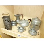 COLLECTION OF PEWTER ITEMS