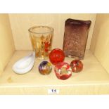 QUANTITY OF GLASS ITEMS INCLUDING PAPERWEIGHTS