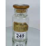 VINTAGE CHEMISTS BORIC ACID POWDER BOTTLE