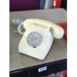 1960s RETRO CREAM TELEPHONE