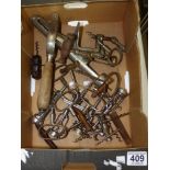 QUANTITY OF VINTAGE CORKSCREWS