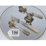 2 X HALL MARKED SILVER SPOONS, GEORGIAN & VICTORIAN, MOTHER OF PEARL HANDLED FORK WITH HALL MARKED