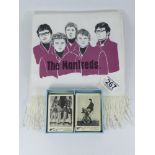 THE MANFREDS 1960s SCARF + QUANTITY OF THE MONKEES COLLECTORS CARDS 1967