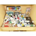 QUANTITY OF ARTIST PAINTS INCLUDING WINSOR & NEWTON