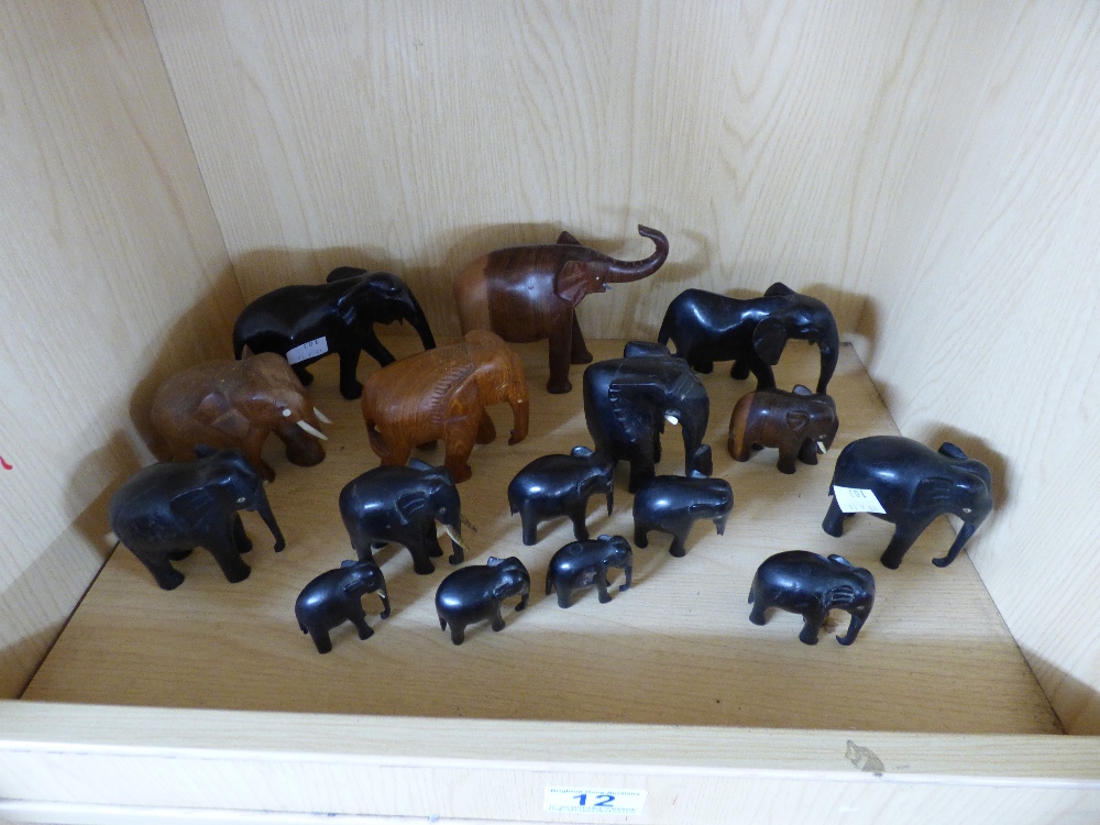 QUANTITY OF AFRICAN STYLE WOODEN ELEPHANT FIGURES - Image 2 of 2