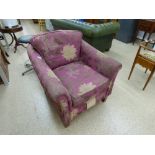 UPHOLSTERED PATTERNED ARMCHAIR