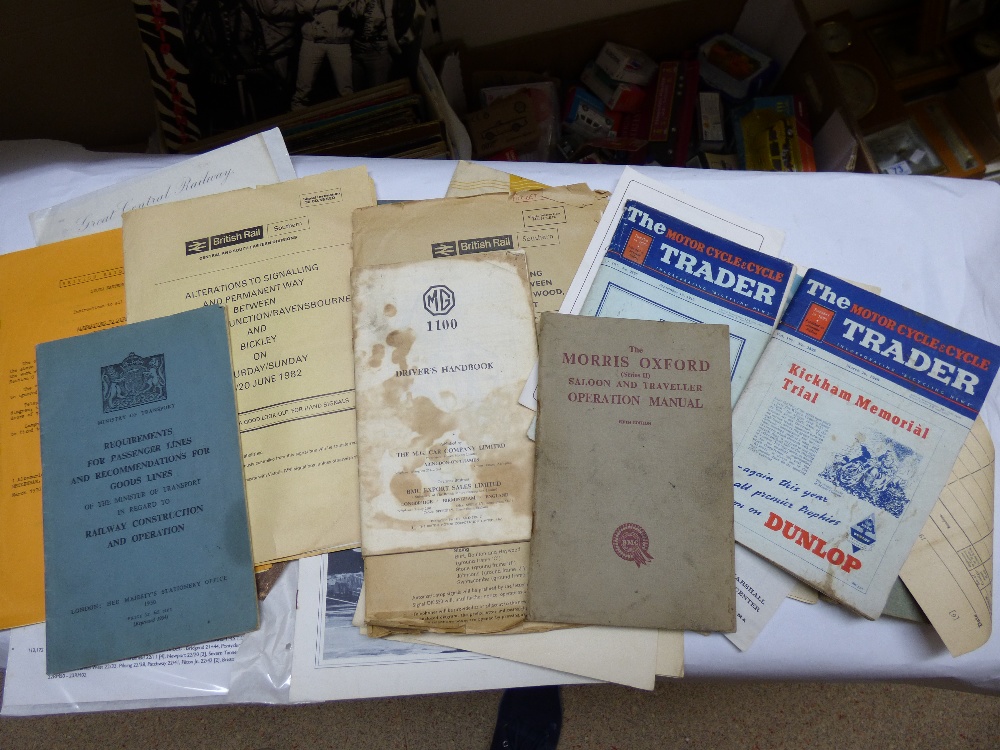 COLLECTION OF TRANSPORT RELATED BOOKS & EPHEMERA - Image 3 of 4