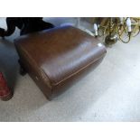 LEATHER POUFFE