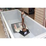 BERNARD KIM, LIMITED EDITION BRONZE FIGURE, FEMALE NUDE 274 / 2000. 31 CMS