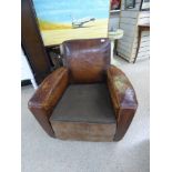 LEATHER CLUB CHAIR