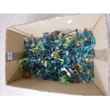 BOX OF TOY SOLDIERS & MODELS