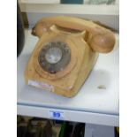 VINTAGE 1960s RETRO CREAM TELEPHONE