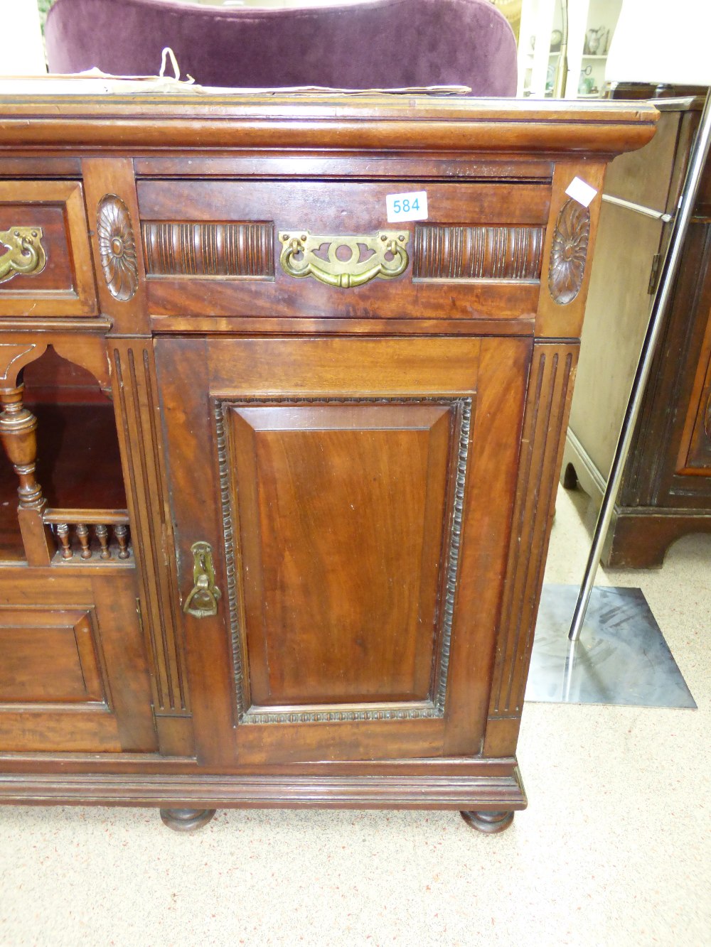 T SIMPSON & SONS HALIFAX LARGE SIDEBOARD - Image 3 of 4