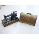 CASED SINGER SEWING MACHINE