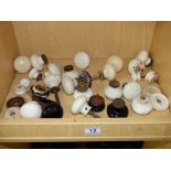 QUANTITY OF VINTAGE CERAMICS DOORKNOBS