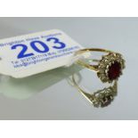 9 ct GOLD & GARNET RING TOTAL WEIGHT 2.07 grams