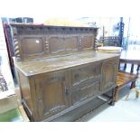 2 DOOR SIDEBOARD WITH DRINKS SECTION