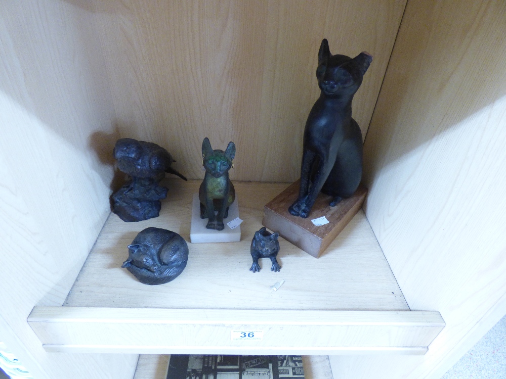 COLLECTION OF ANIMAL FIGURES INCLUDING 2 X SIGNED PIECES BY JULIA HULME