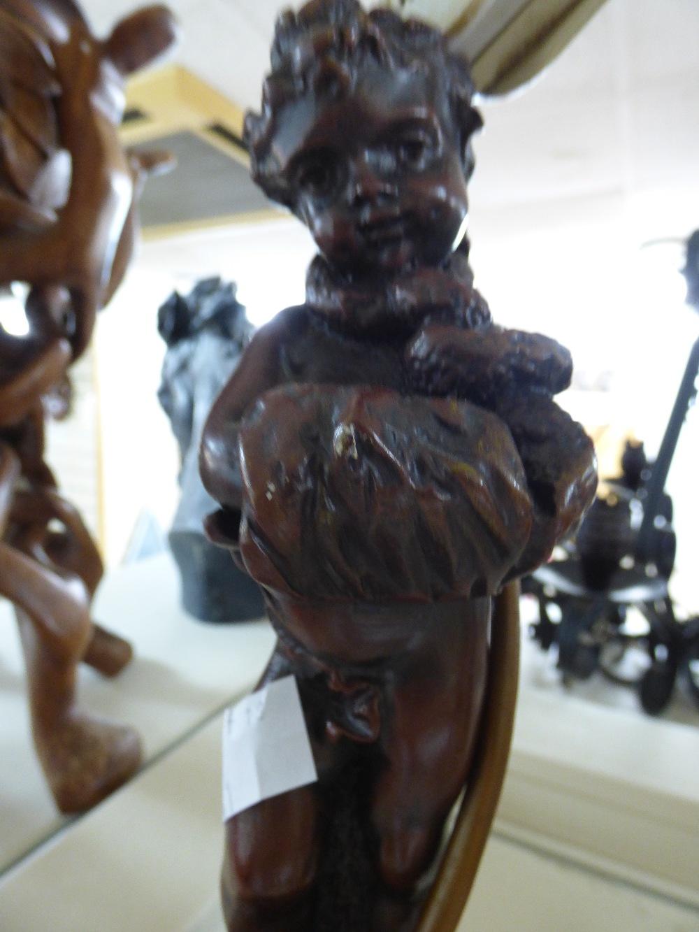 VINTAGE STYLE FIGURAL TABLE LAMP - Image 2 of 3