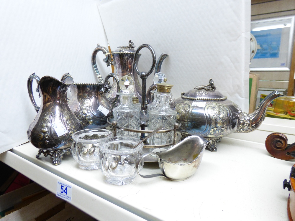 QUANTITY OF VINTAGE PLATED ITEMS INCLUDING CONDIMENT SET & TEAPOT - Image 2 of 5