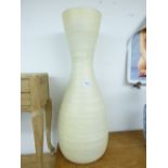 LARGE CREAM VASE 88 CMS