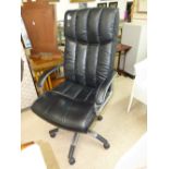 BLACK SWIVEL OFFICE / GAMING CHAIR