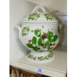 PORTMEIRION TUREEN & LADLE