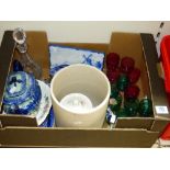 MIXED LOT INCLUDING BLUE & WHITE CERAMICS & CUT GLASS DECANTER