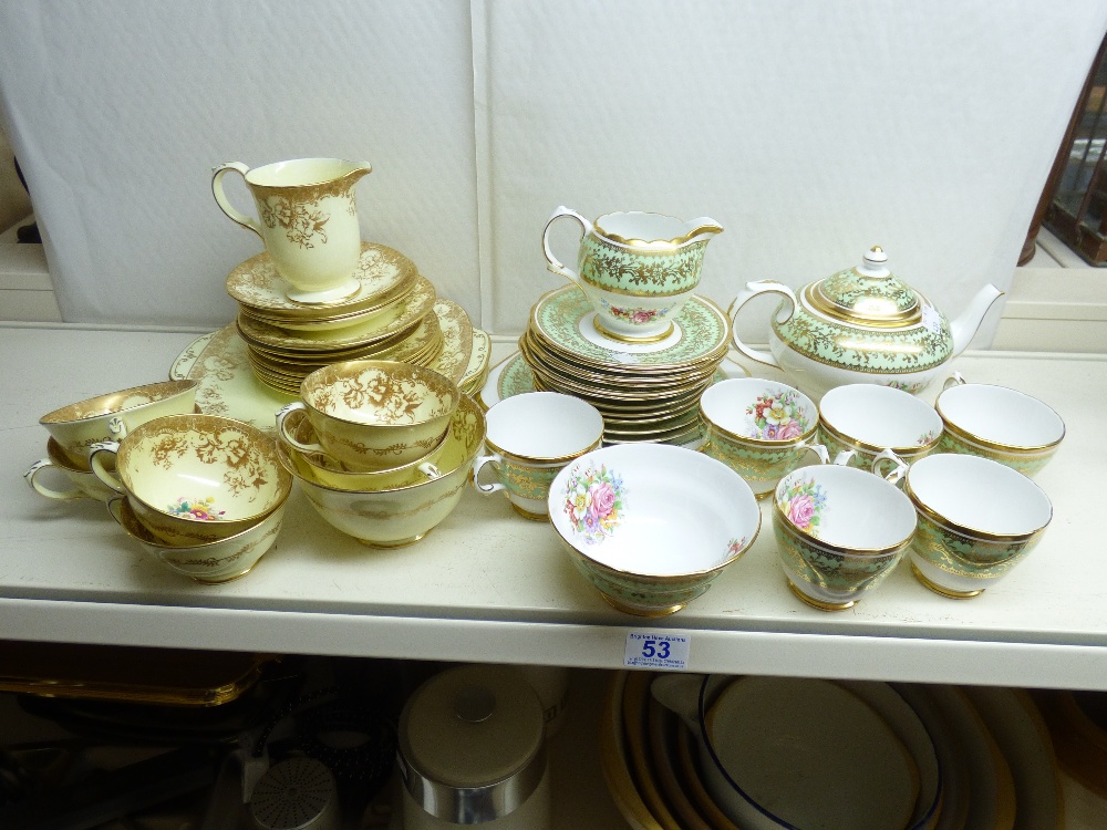 QUANTITY OF CROWN STAFFORDSHIRE & GROSVENOR CERAMICS