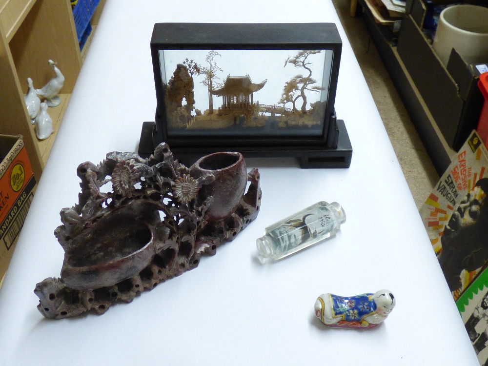 VINTAGE SUITCASE & ORIENTAL ITEMS INCLUDING SCROLLS & HAND CARVED STONE ORNAMENTS - Image 4 of 4