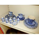 QUANTITY OF BLUE & WHITE CERAMICS INCLUDING COPELAND SPODE & BOOTHS