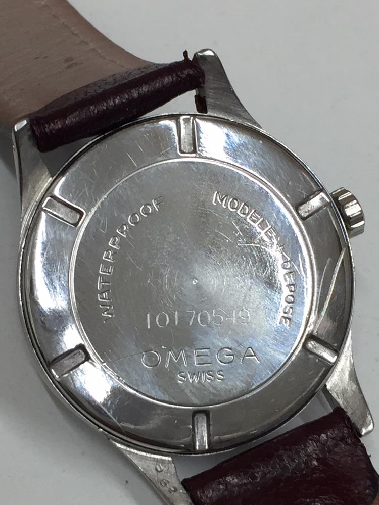 RARE CIRCA 1945 OMEGA STEEL GENTS WATCH MOVEMENT OMEGA 30T2 #10205909 CASE #562-10170549 SCREW - Image 4 of 6