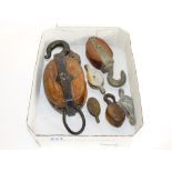 ASSORTED PULLEY BLOCKS (BLOCK & TACKLE)