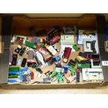 MIXED BOX OF DIE CAST VEHICLES