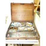 VINTAGE WOODEN ARTIST CASE & CONTENTS