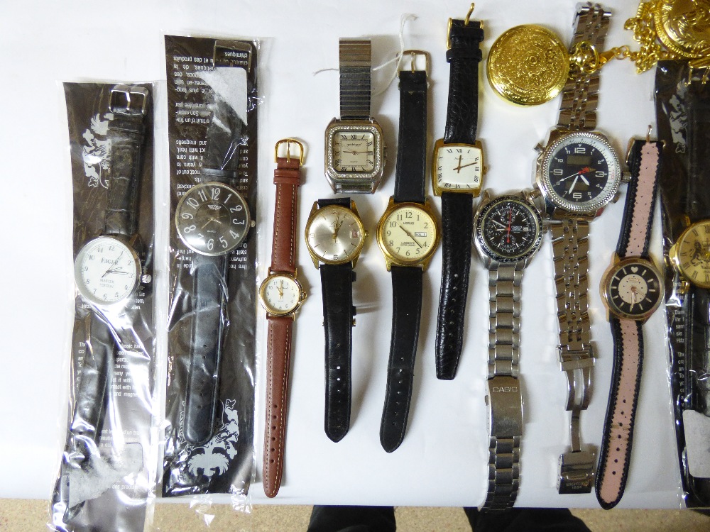 QUANTITY OF COSTUME JEWELLERY & WATCHES - Image 4 of 6