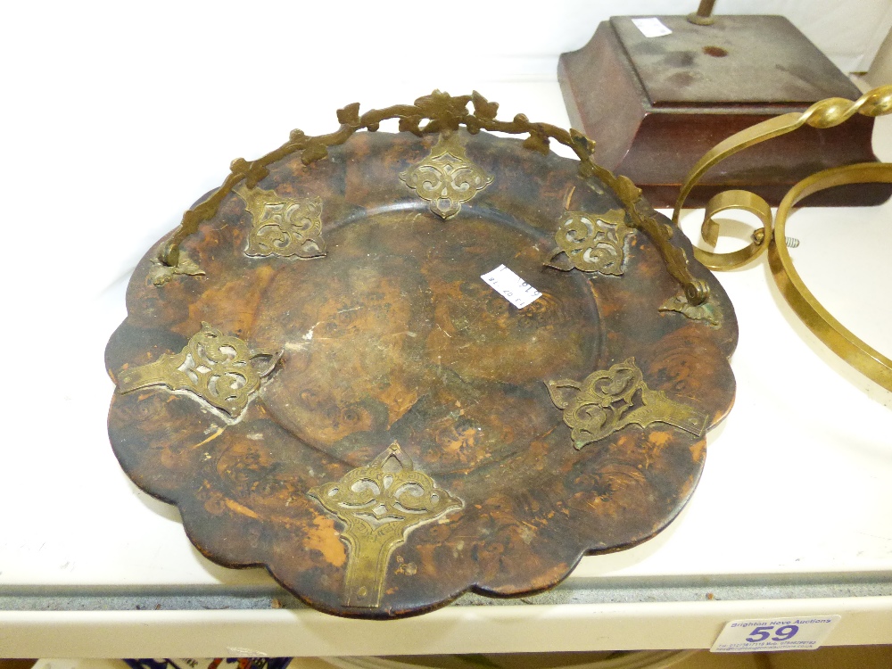 VINTAGE LAMP BASE, BRASS CEILING LIGHT FRAME & WOOD PLATED WITH METAL HANDLE & DECORATIONS - Image 3 of 4