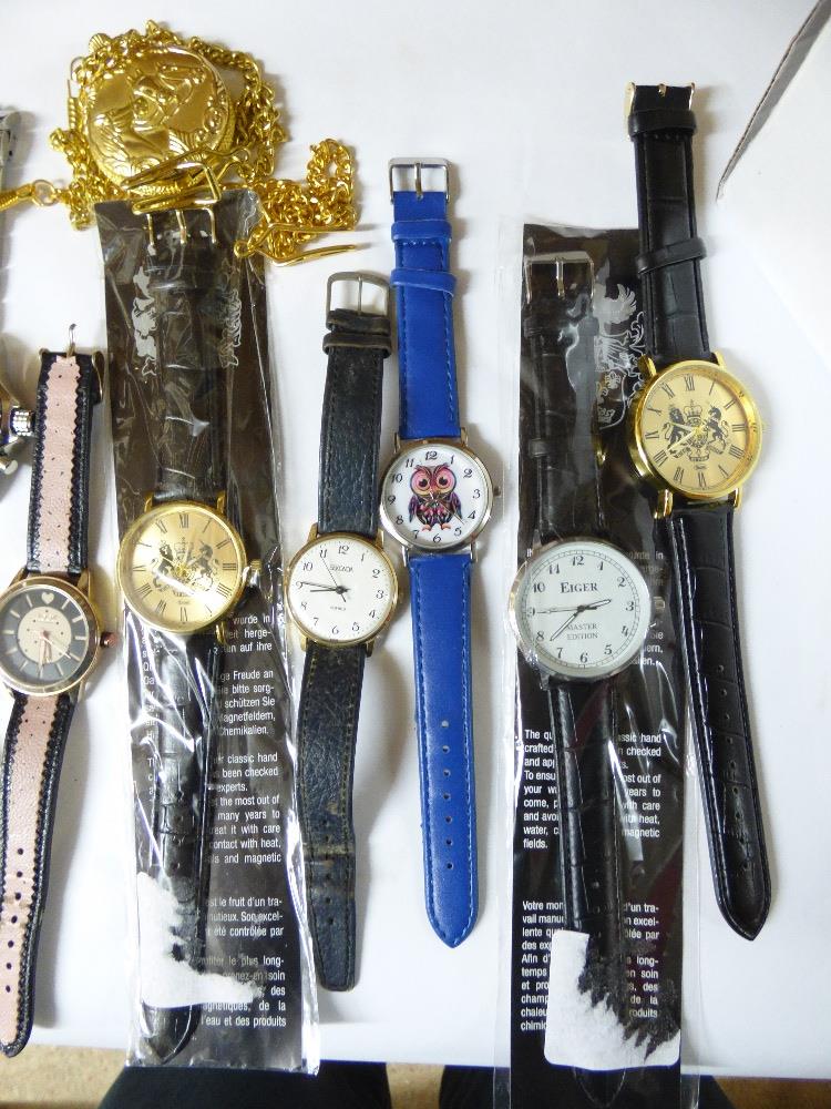 QUANTITY OF COSTUME JEWELLERY & WATCHES - Image 6 of 6